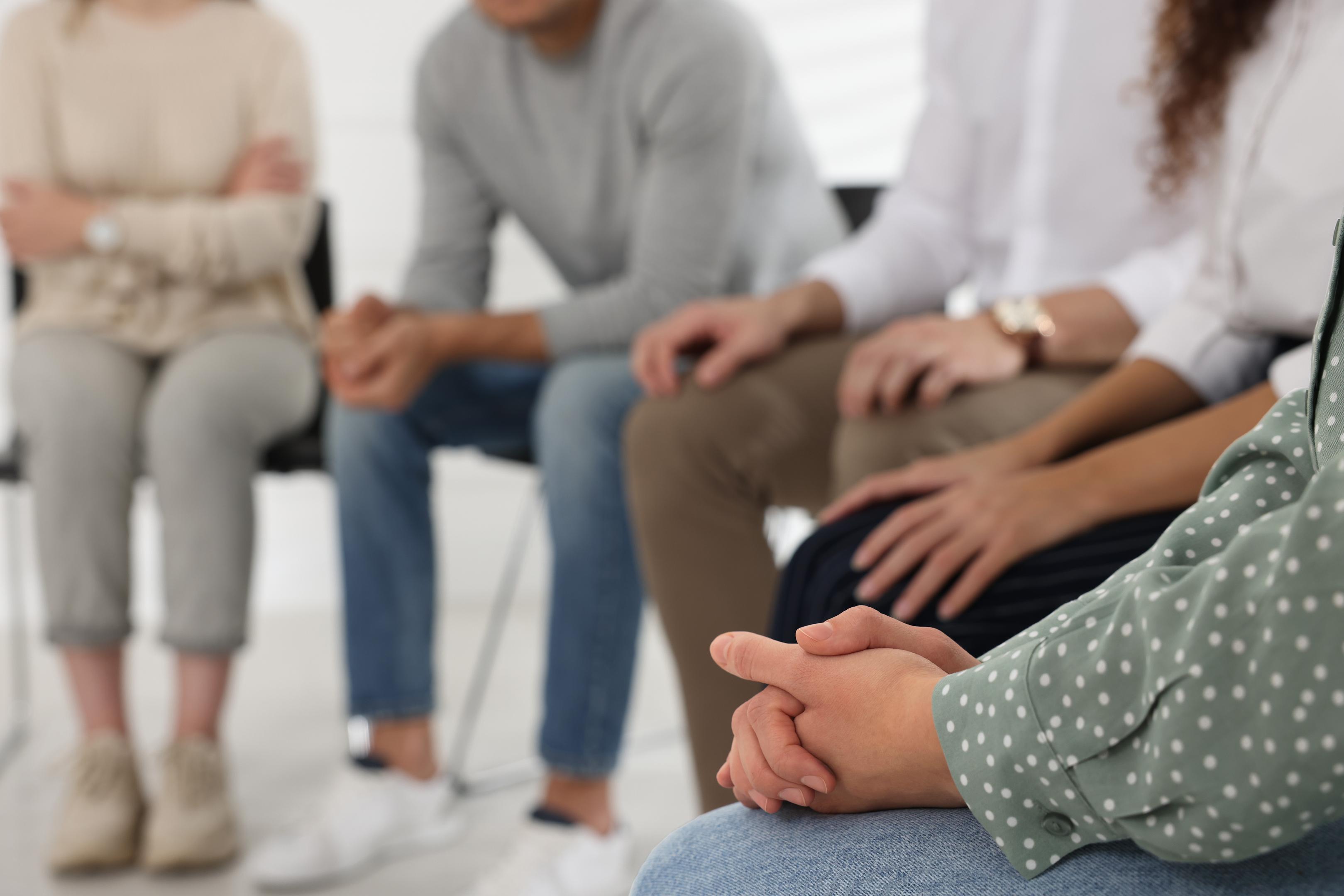 Support groups in alcohol rehab